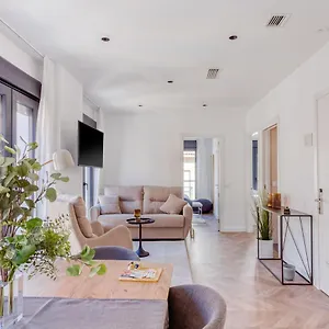 Aparthotel Limehome Calle Ancha Del Carmen - Digital Access