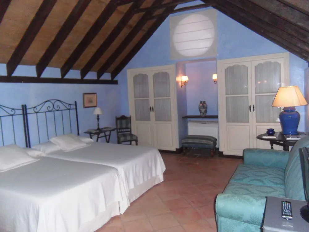 Palacio Marques De La Gomera Osuna
